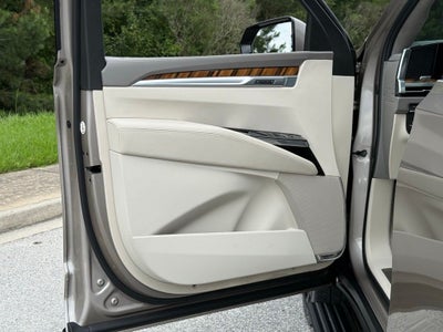 2025 Cadillac Escalade ESV Sport Platinum