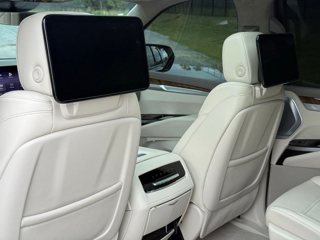2025 Cadillac Escalade ESV Sport Platinum