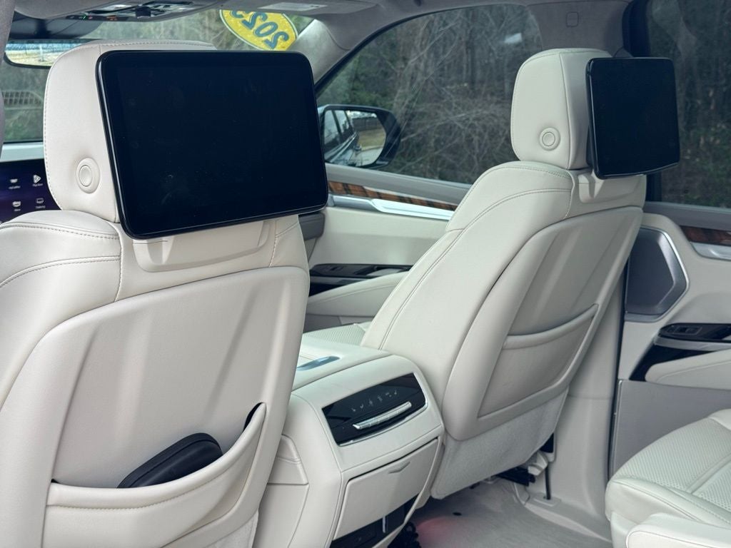 2025 Cadillac Escalade ESV Sport Platinum