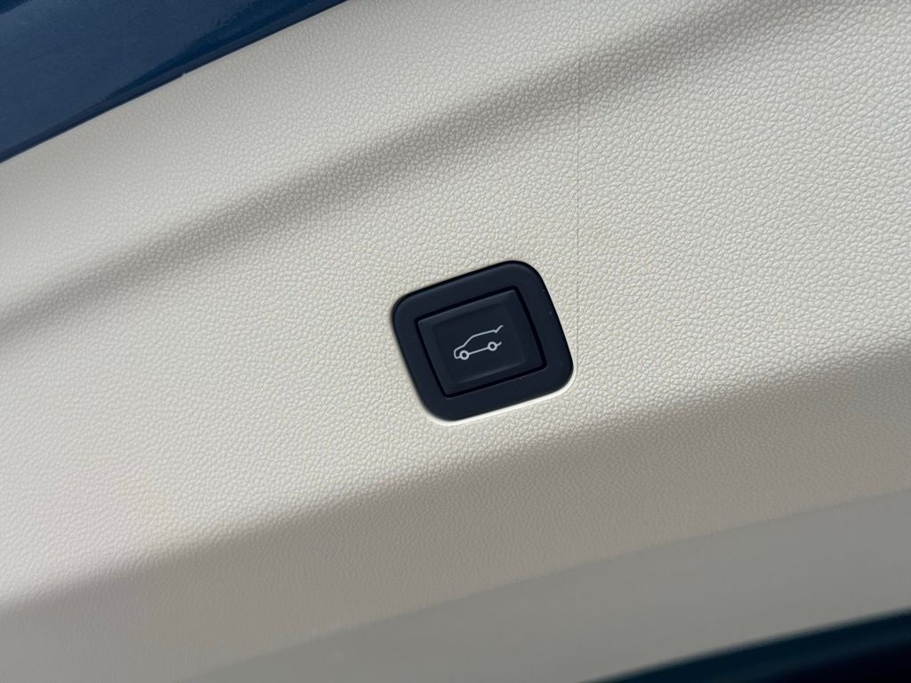 2025 Cadillac Escalade ESV Sport Platinum