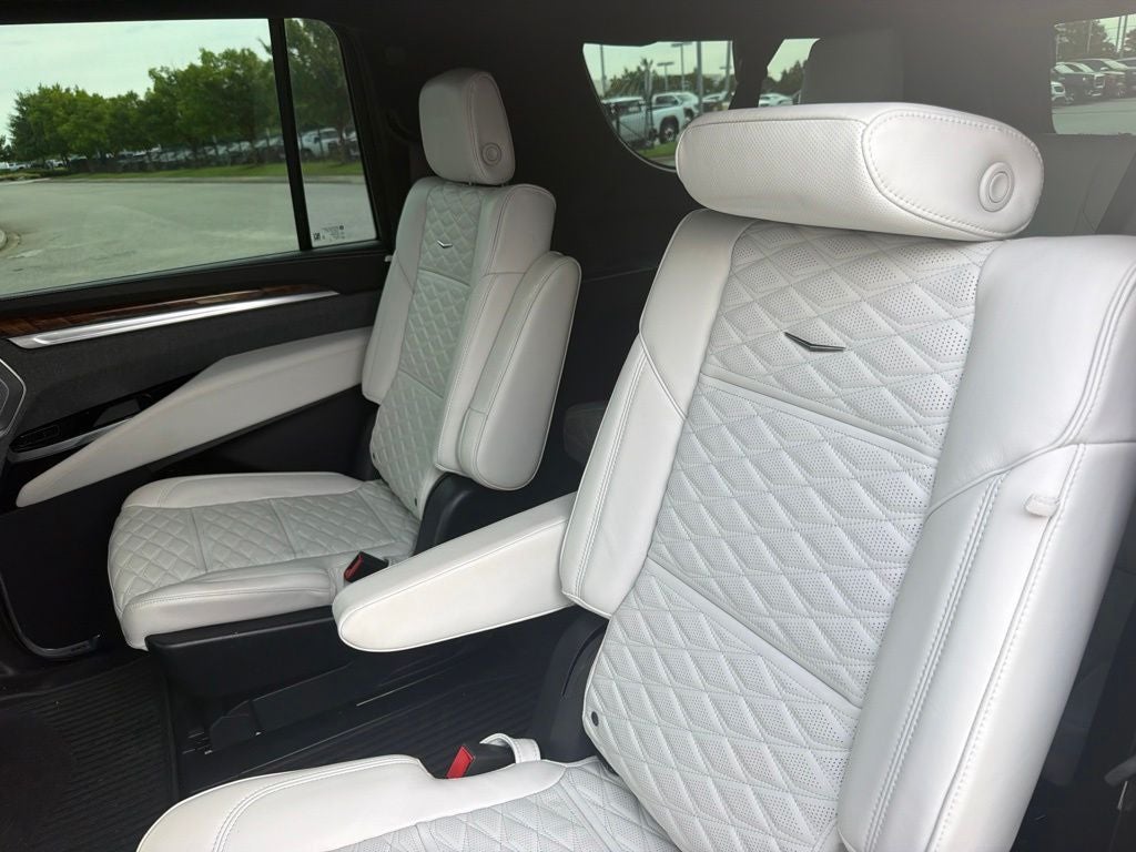 2025 Cadillac Escalade ESV Sport Platinum