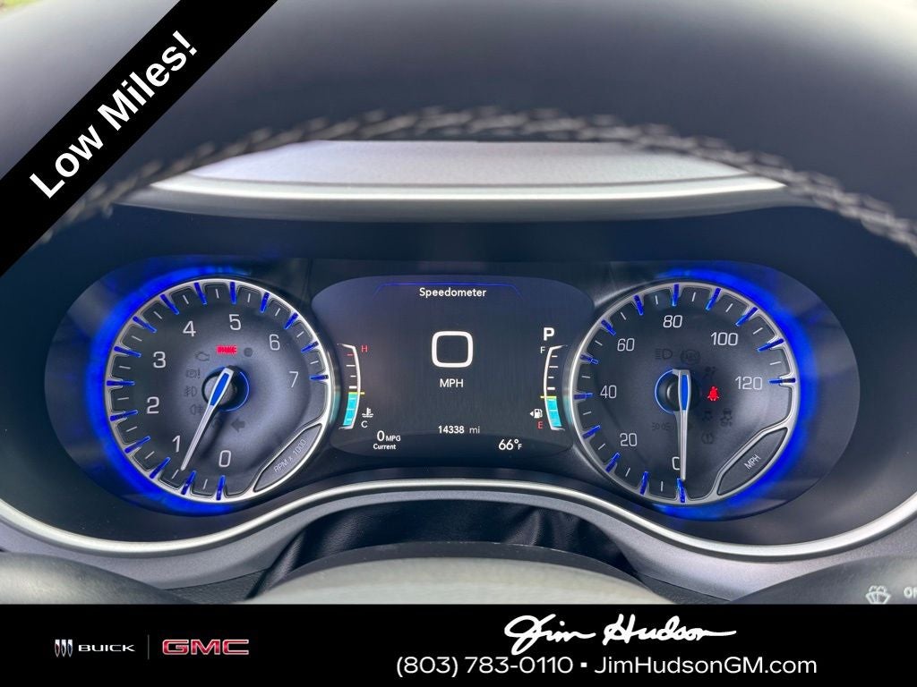 2024 Chrysler Pacifica Touring L