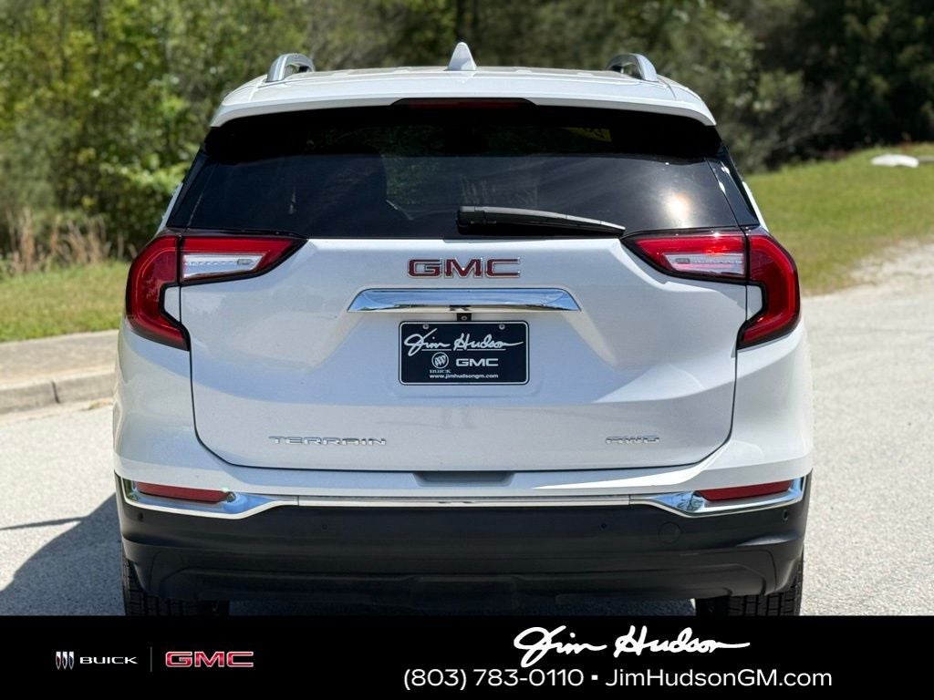 2022 GMC Terrain SLT