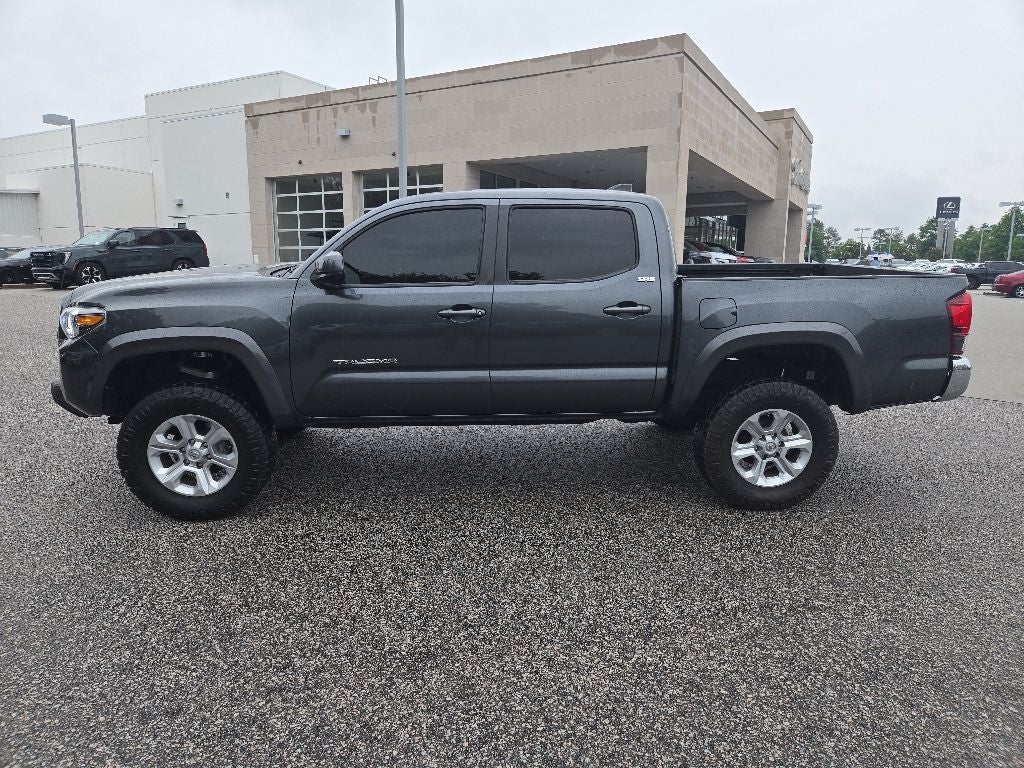 2022 Toyota Tacoma SR5 V6