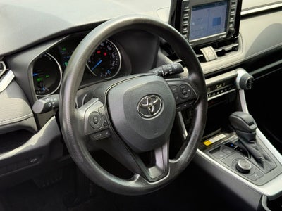 2022 Toyota RAV4 Hybrid XLE