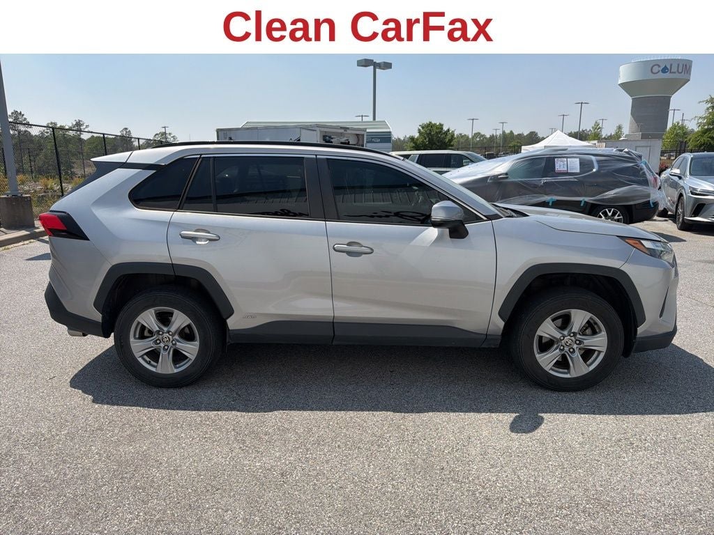 2022 Toyota RAV4 Hybrid XLE