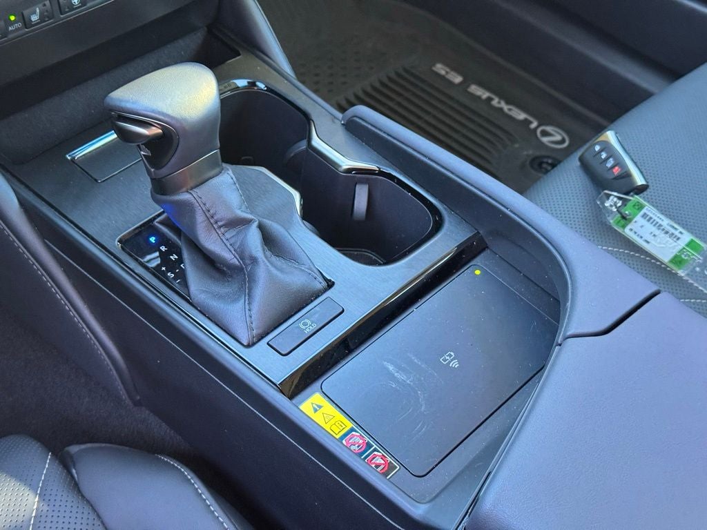 2024 Lexus ES 350 Ultra Luxury