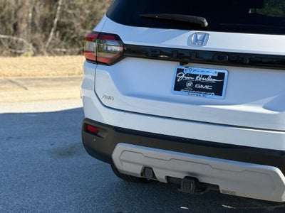 2023 Honda Pilot EX-L 8 Passenger