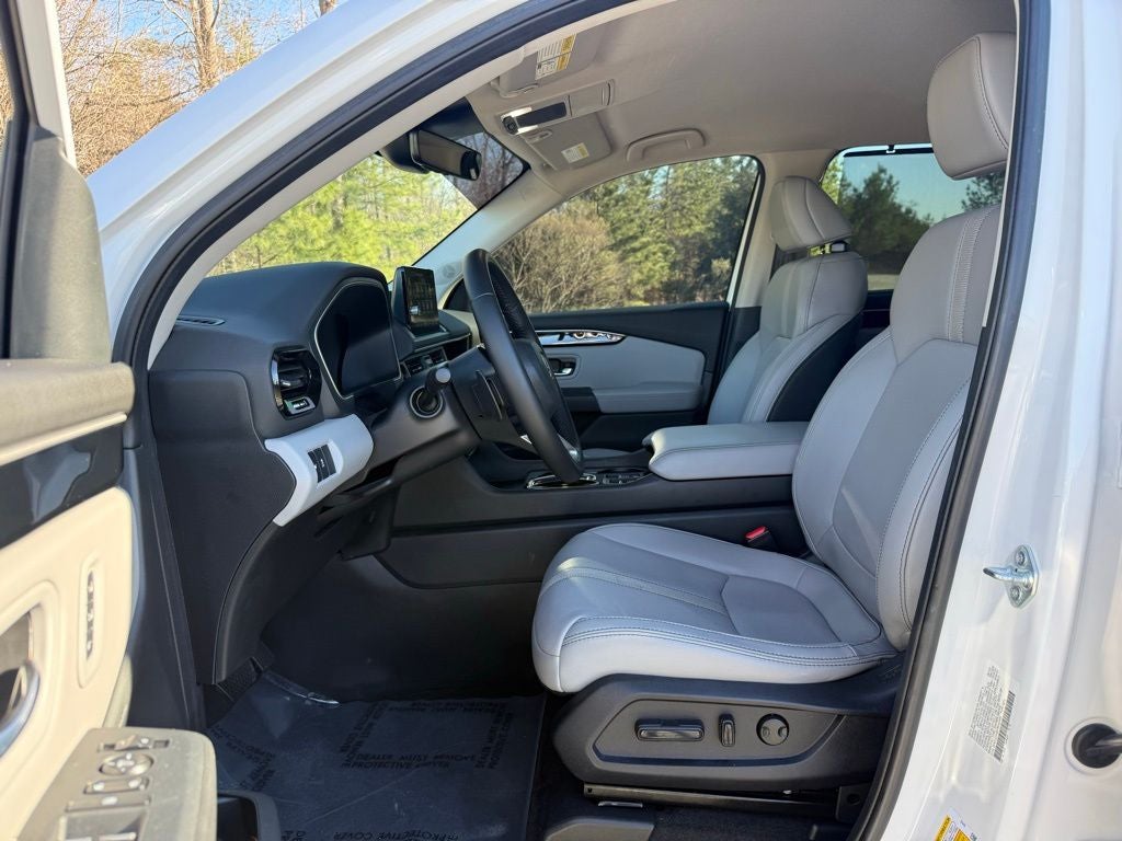 2023 Honda Pilot EX-L 8 Passenger