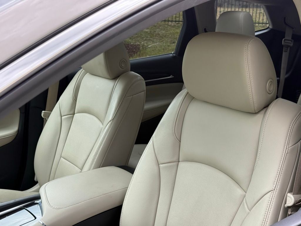 2019 Buick Enclave Essence