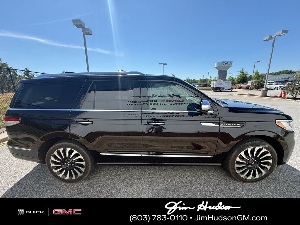 2022 Lincoln Navigator Black Label