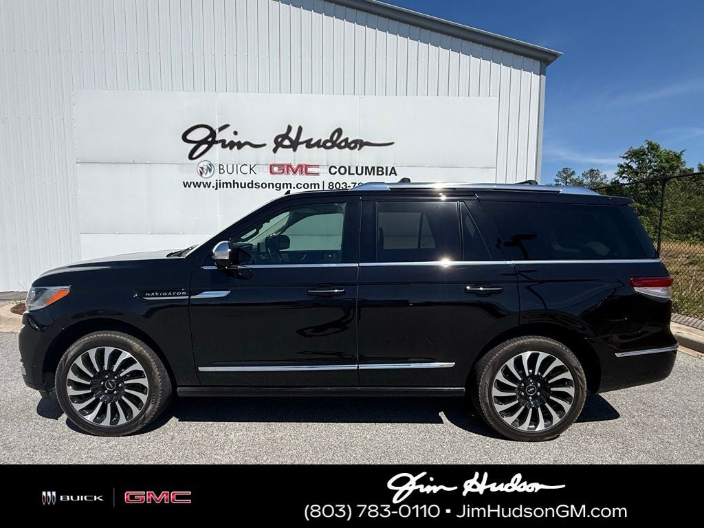 2022 Lincoln Navigator Black Label