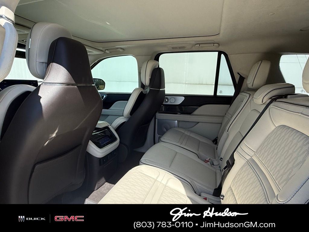 2022 Lincoln Navigator Black Label