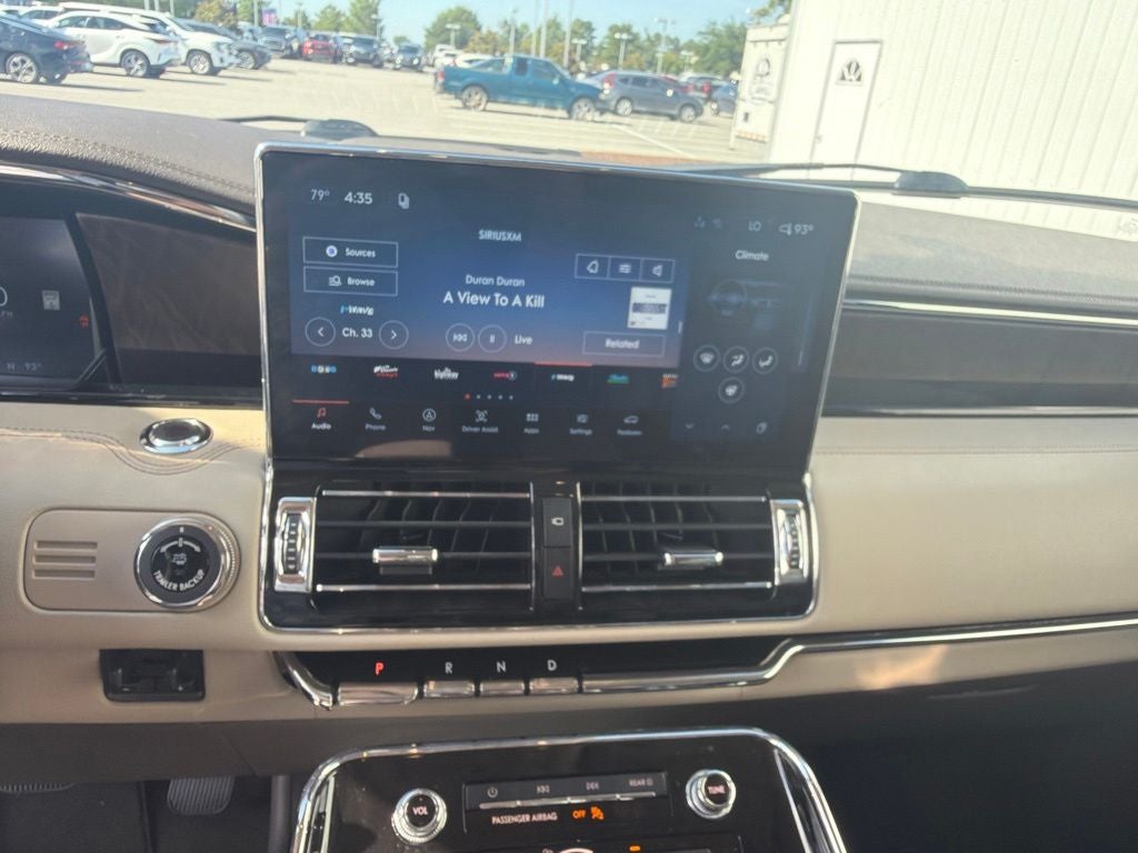 2023 Lincoln Navigator L Reserve