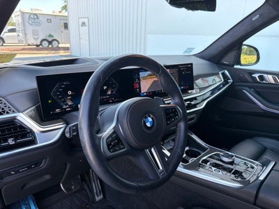 2024 BMW X7 M60i