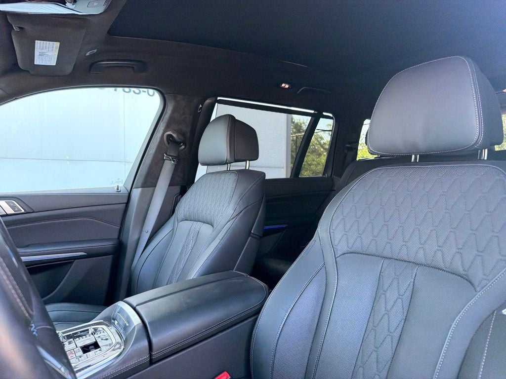 2024 BMW X7 M60i