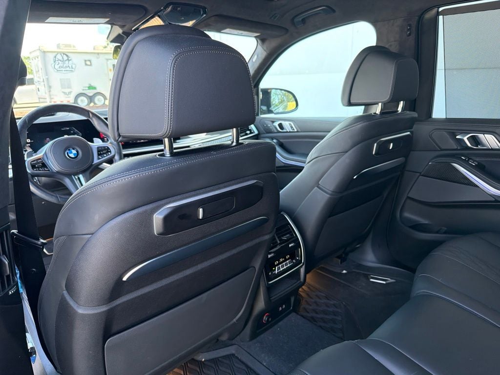 2024 BMW X7 M60i