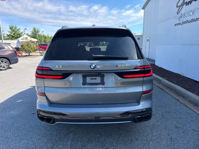 2024 BMW X7 M60i