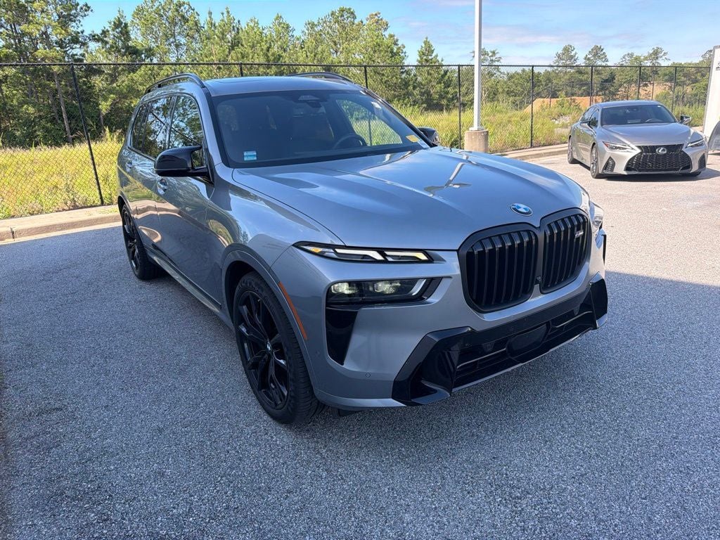 2024 BMW X7 M60i