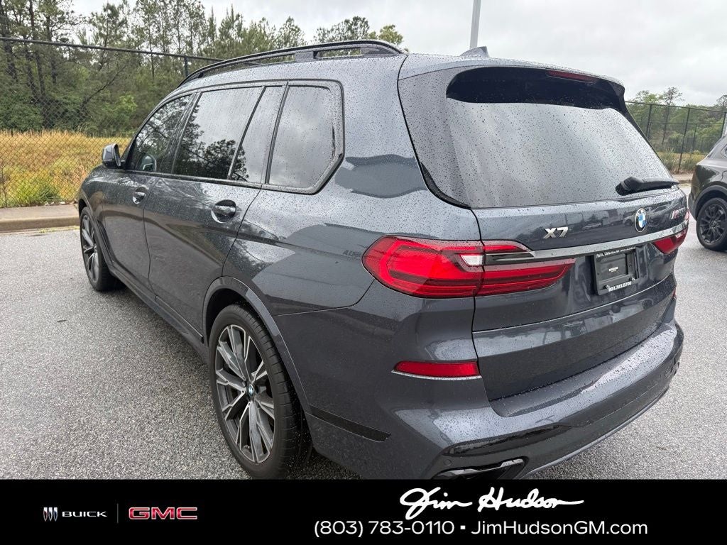 2022 BMW X7 M50i