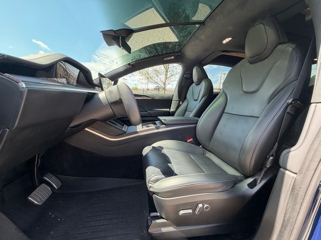 2023 Tesla Model X Standard Range