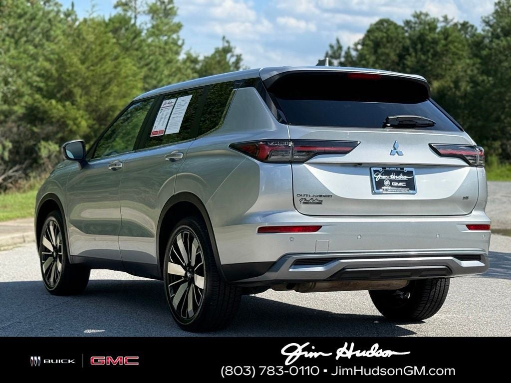 2025 Mitsubishi Outlander SE