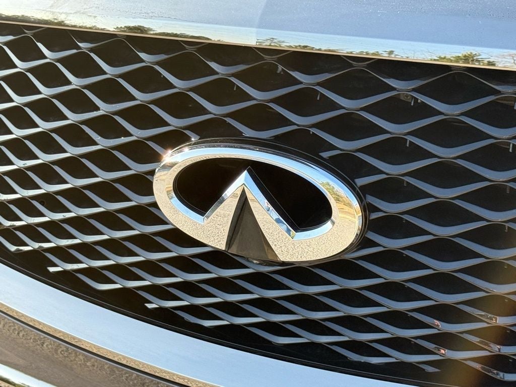 2023 INFINITI QX80 Premium Select