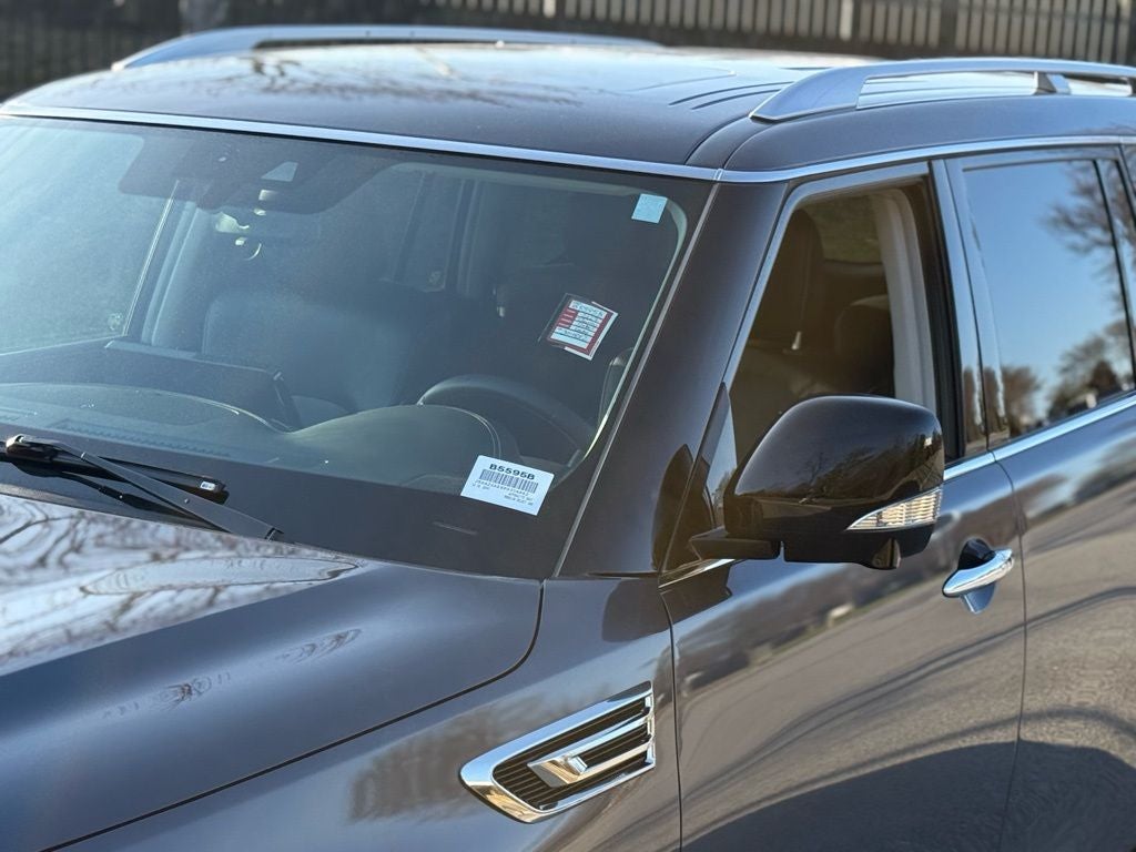 2023 INFINITI QX80 Premium Select