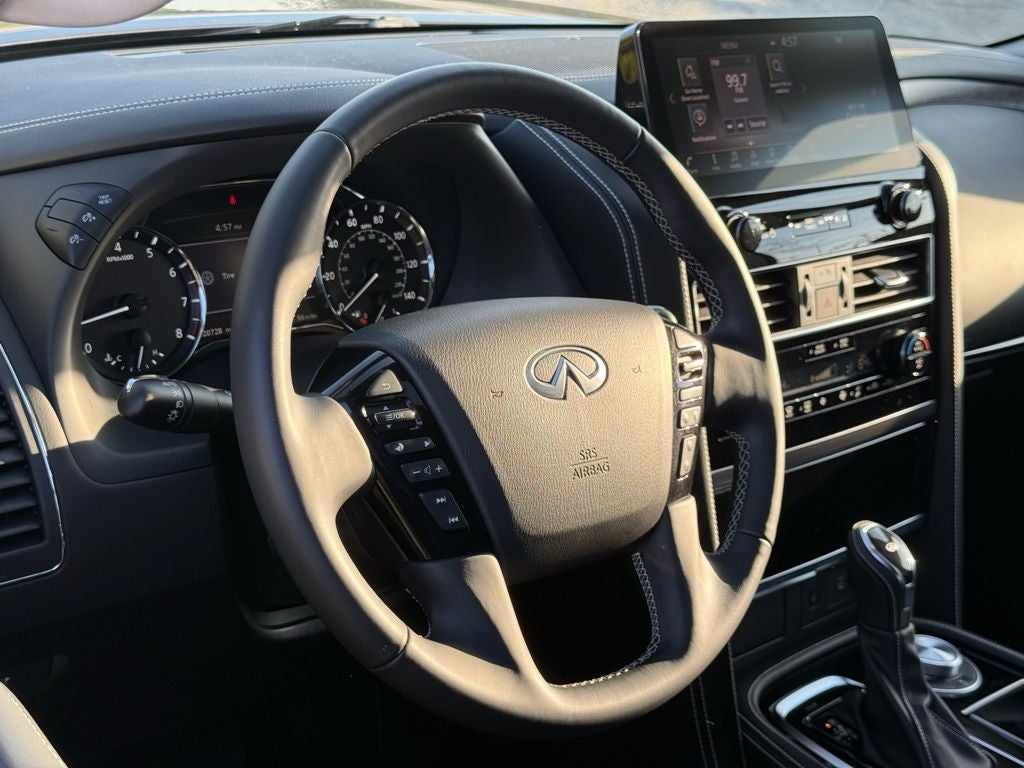 2023 INFINITI QX80 Premium Select