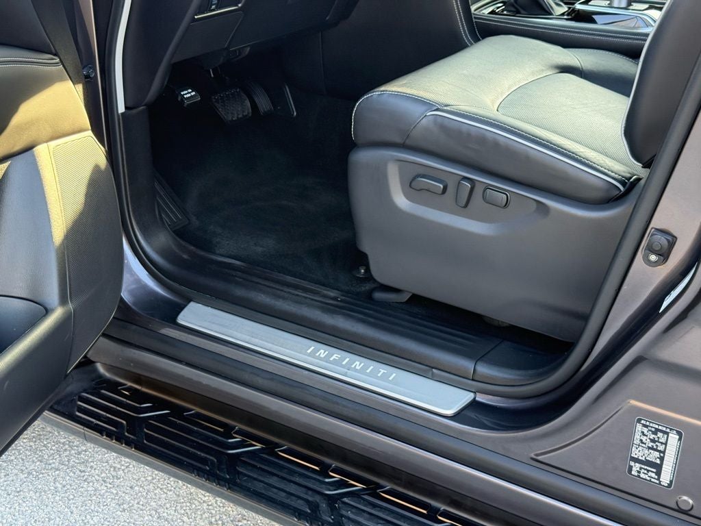 2023 INFINITI QX80 Premium Select