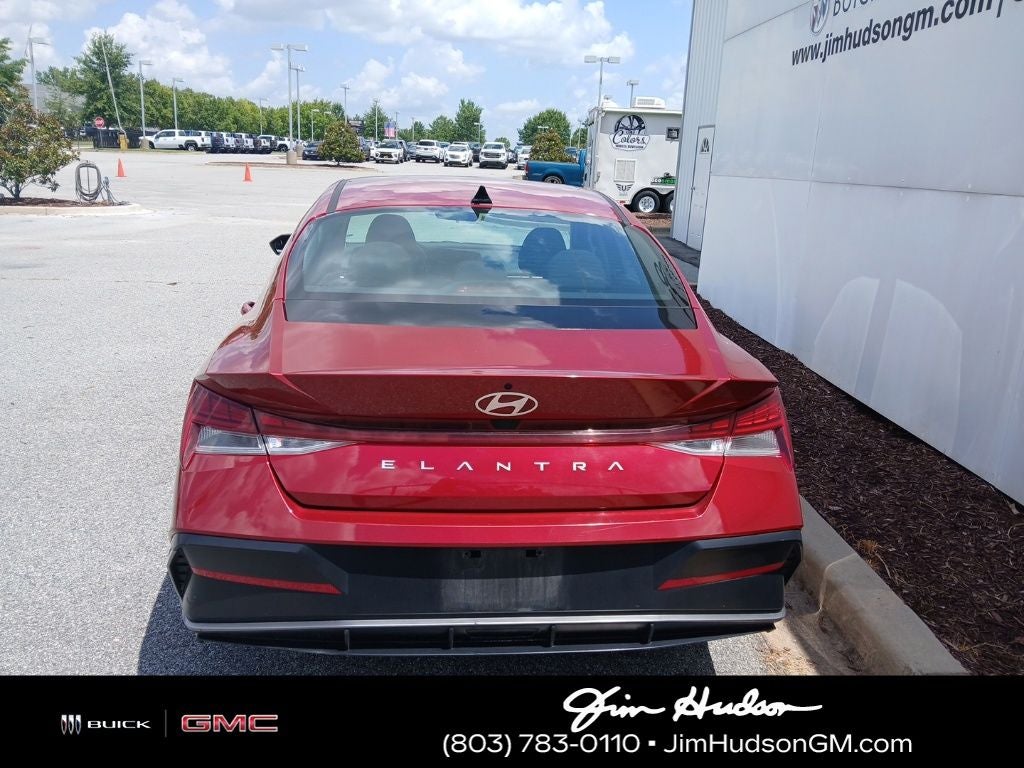 2025 Hyundai Elantra SEL Convenience