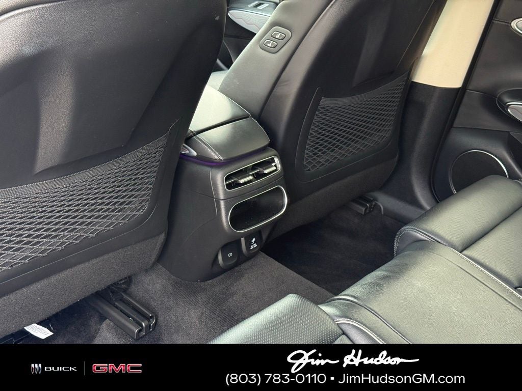 2023 Genesis GV70 2.5T