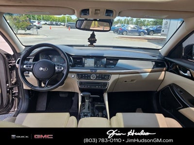 2017 Kia Cadenza Technology