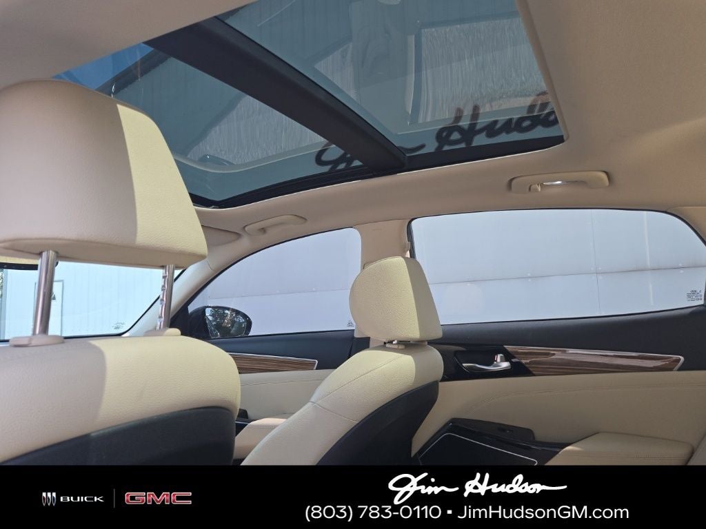2017 Kia Cadenza Technology