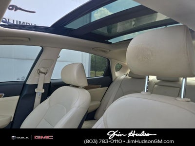 2017 Kia Cadenza Technology