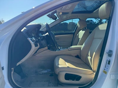 2015 BMW 5 Series 528i