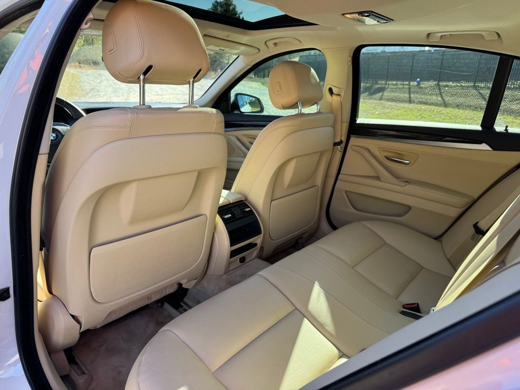 2015 BMW 5 Series 528i
