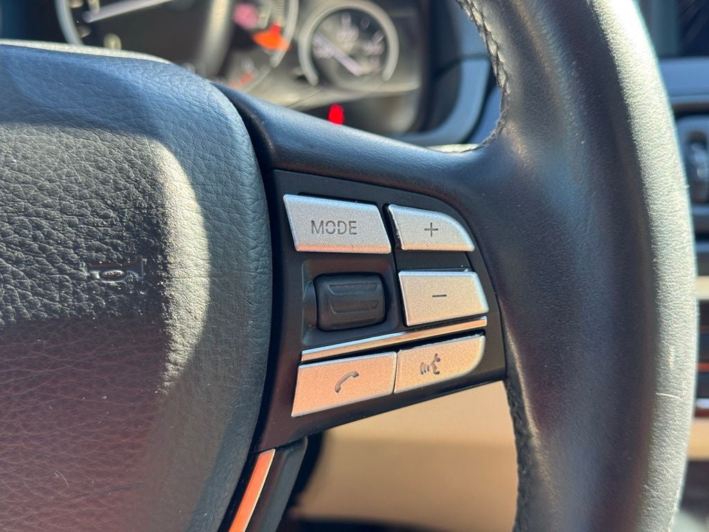 2015 BMW 5 Series 528i