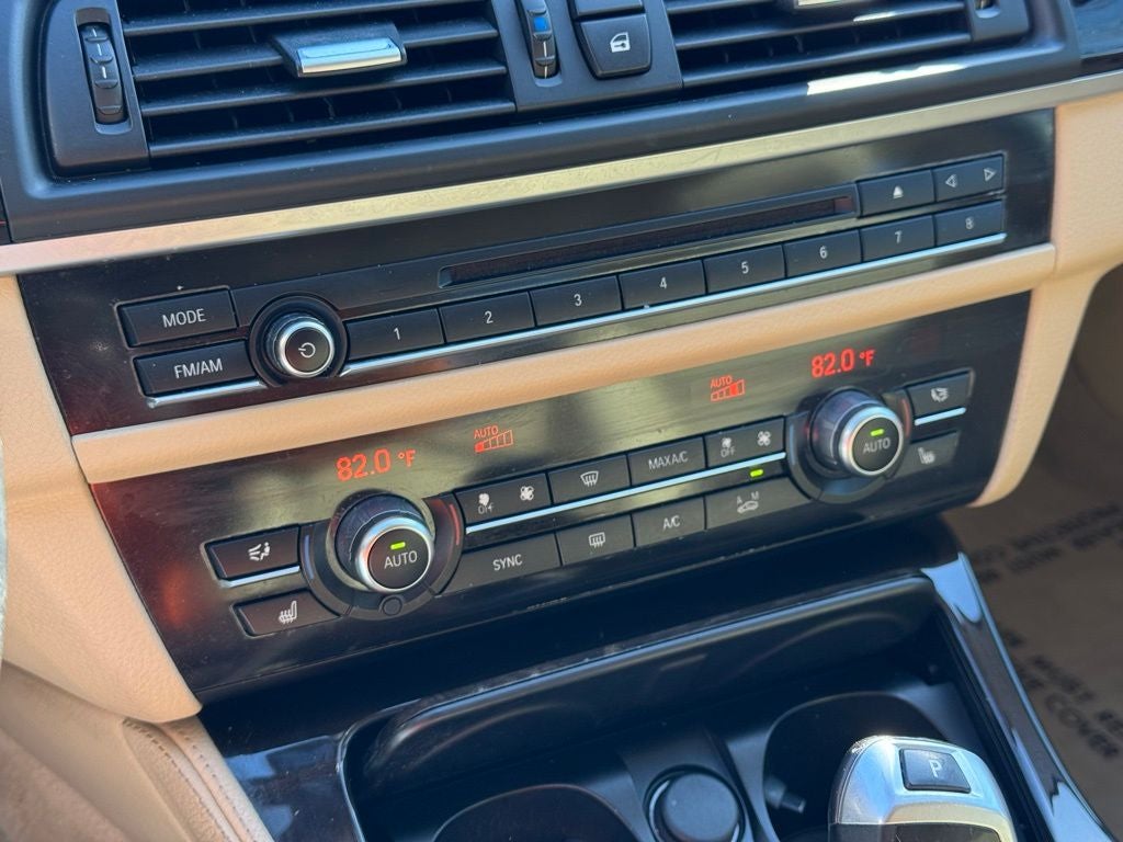 2015 BMW 5 Series 528i