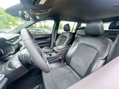 2025 Jeep Grand Cherokee L Altitude BACKED BY HUDSON