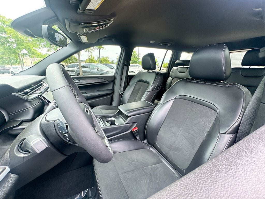 2025 Jeep Grand Cherokee L Altitude BACKED BY HUDSON