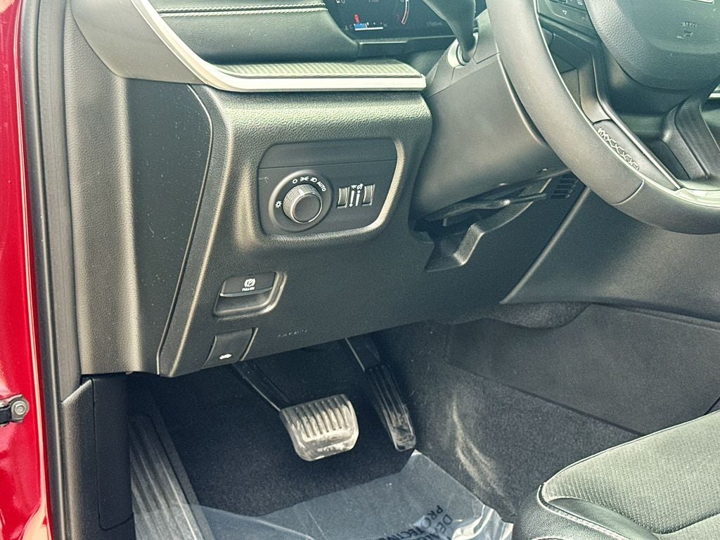 2025 Jeep Grand Cherokee L Altitude BACKED BY HUDSON