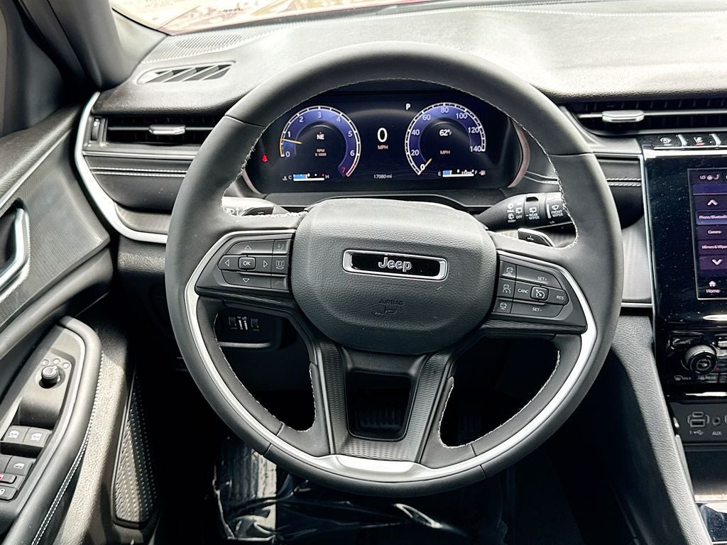 2025 Jeep Grand Cherokee L Altitude BACKED BY HUDSON