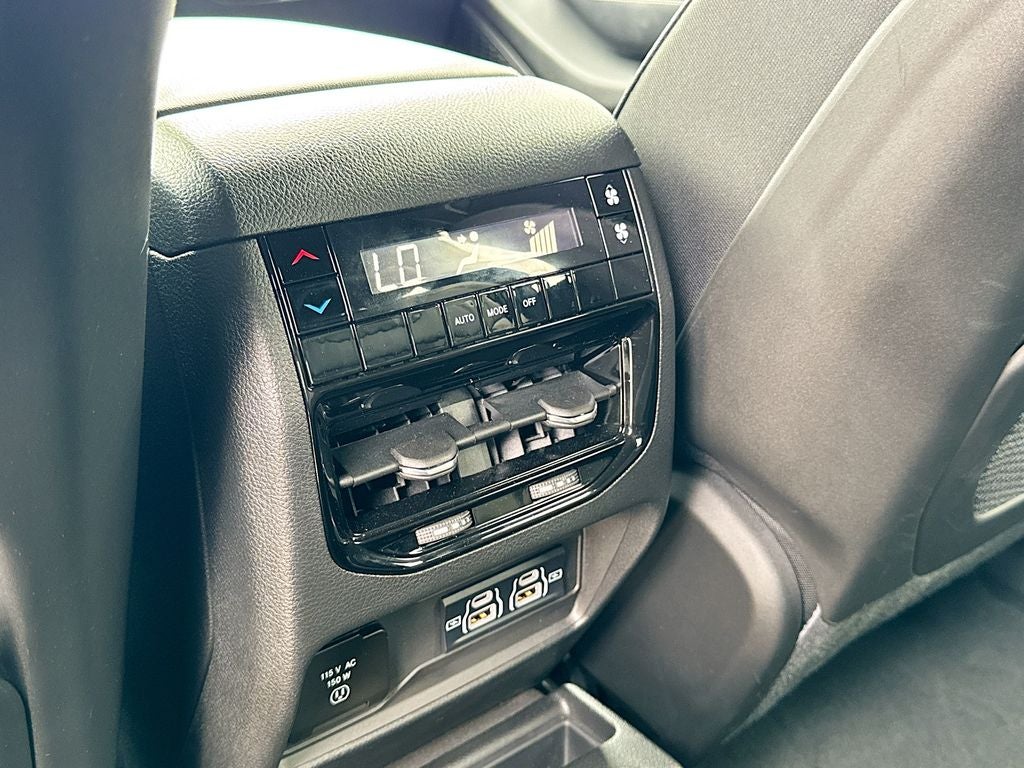 2025 Jeep Grand Cherokee L Altitude BACKED BY HUDSON
