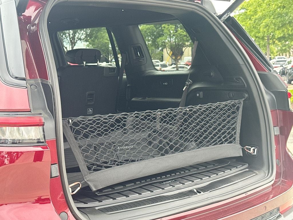 2025 Jeep Grand Cherokee L Altitude BACKED BY HUDSON