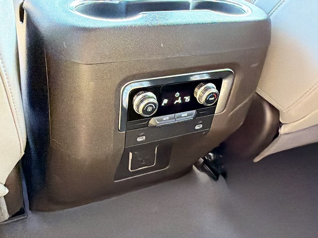 2024 GMC Yukon SLT BACKED BY HUDSON