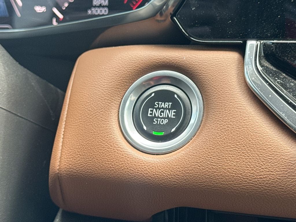 2024 GMC Canyon AT4 BACKED BY HUDSON