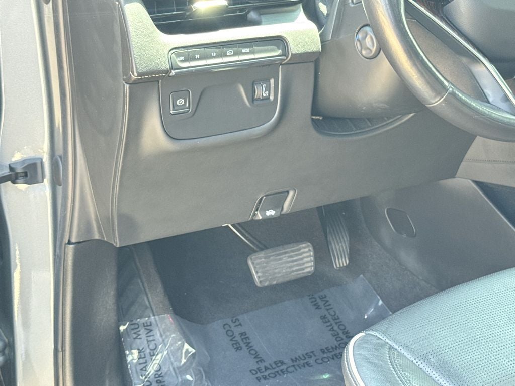 2022 Cadillac Escalade ESV Premium BACKED BY HUDSON