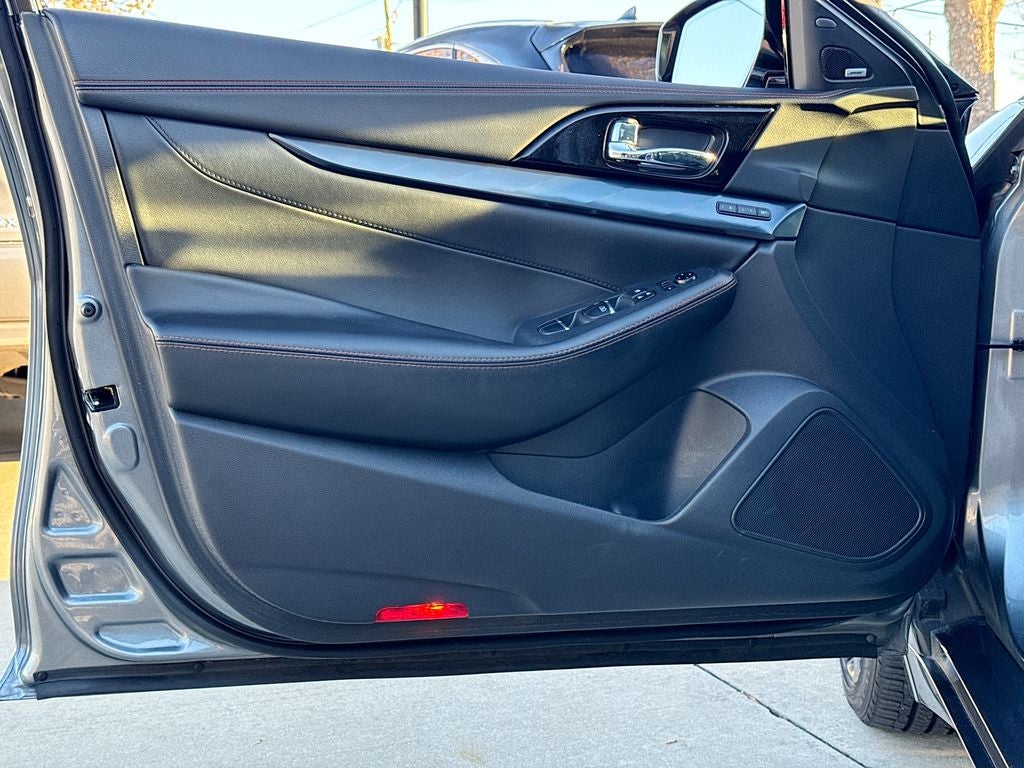 2022 Nissan Maxima SR BACKED BY HUDSON