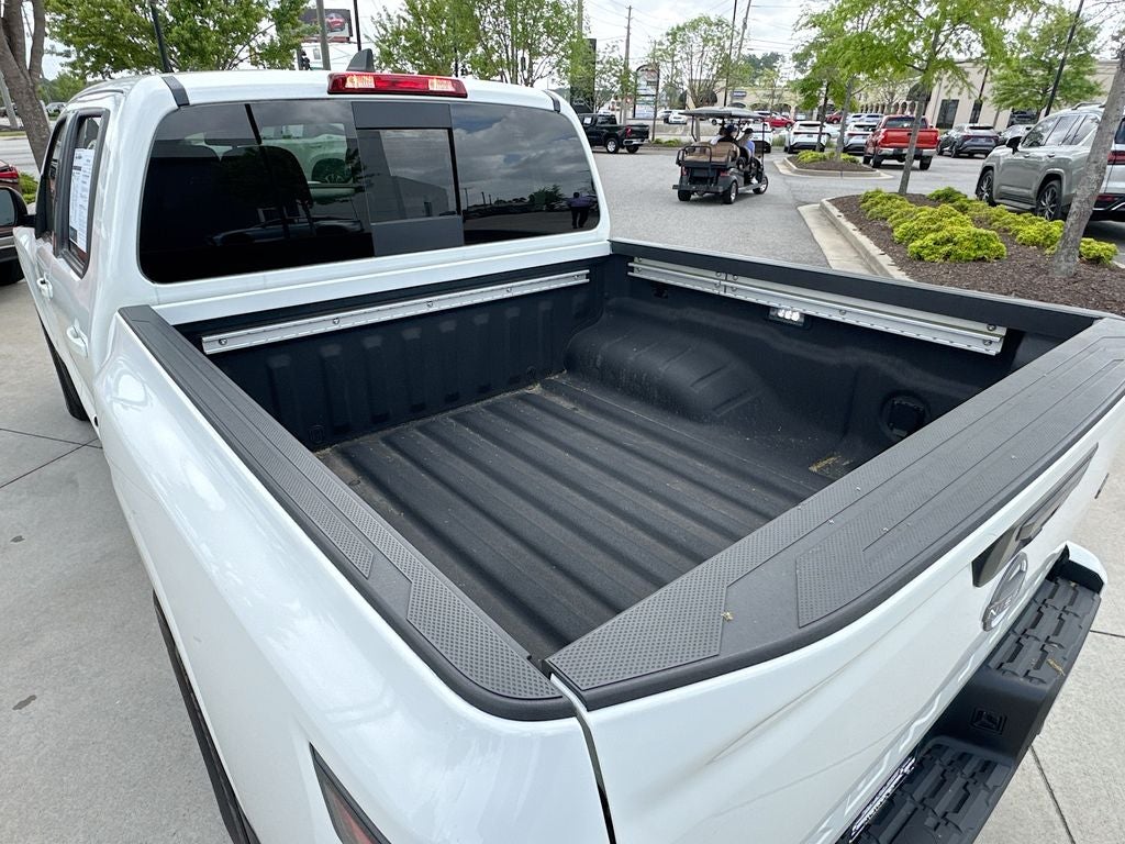 2024 Nissan Frontier SV